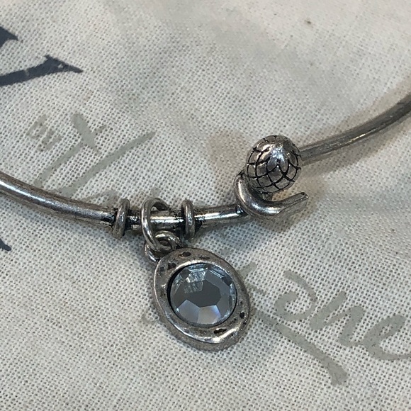 NEW JK by Thirty- one bangle in bag - Picture 4 of 7